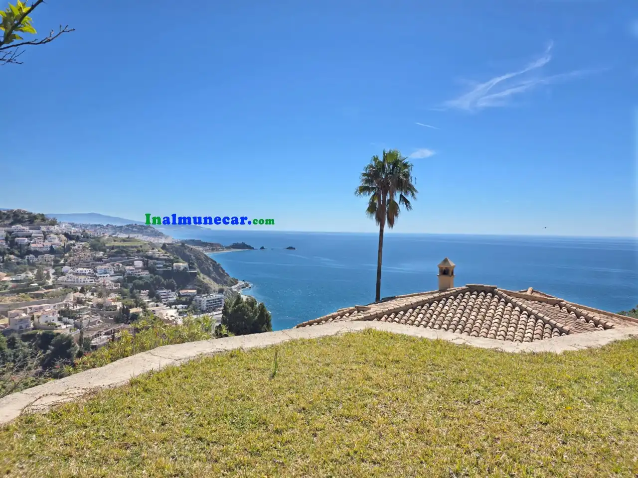Vista exterior de Casa o chalet en venta en Almuñécar con Aire acondicionado, Calefacción y Terraza