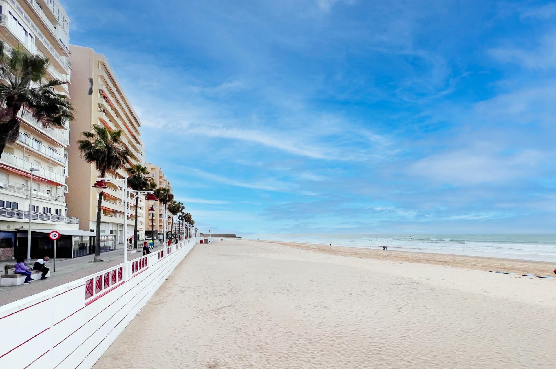 Exterior view of Premises for sale in  Cádiz Capital