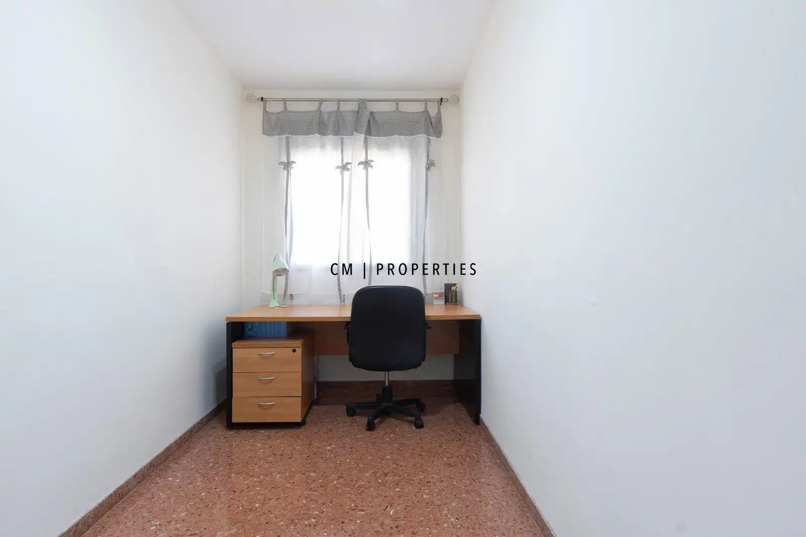 Wohnung zur Miete in Valencia mit Klimaanlage, Heizung und Terrasse