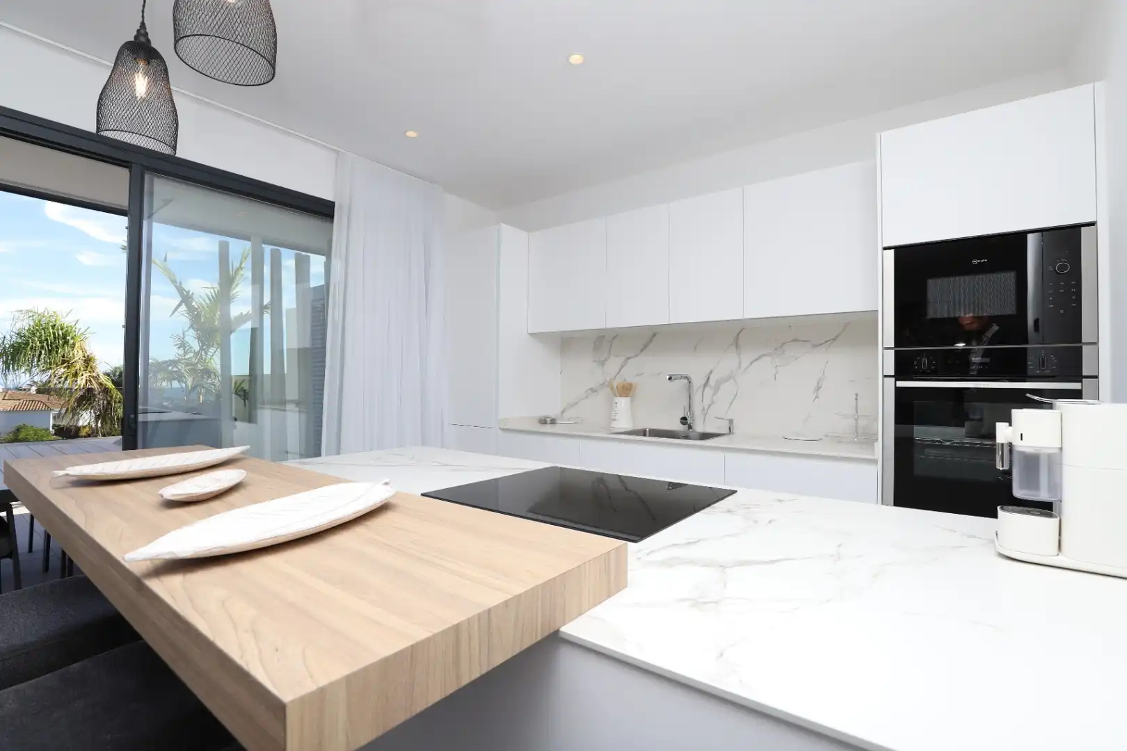 Cuina de Apartament de lloguer en Estepona amb Aire condicionat, Calefacció i Terrassa