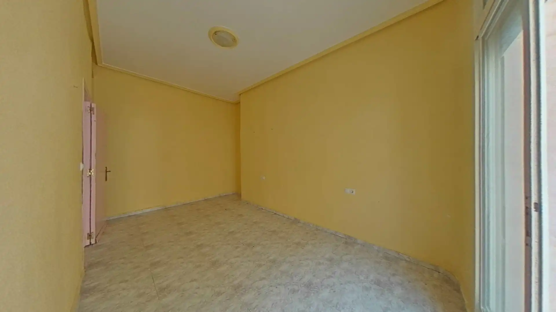 Habitación de Piso en venta en La Unión con Balcón