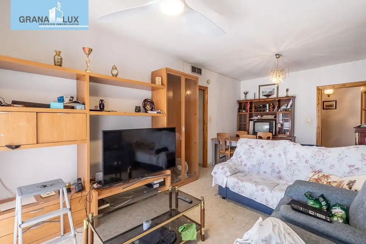 Flat with terrace for sale in Avenida de Juan Pablo II, imagen 7