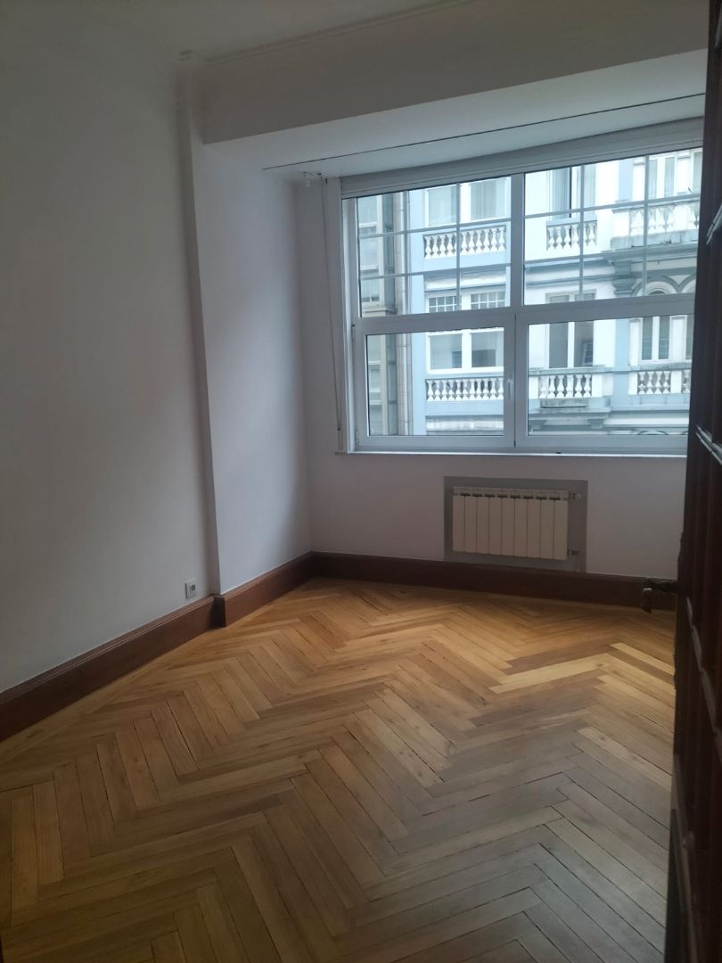 Habitación de Piso de alquiler en A Coruña Capital  con Calefacción, Horno y Lavadora
