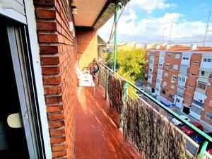 Photo 3 of Flat for sale in Calle de Moratalla, 9, Pinar del Rey, Madrid