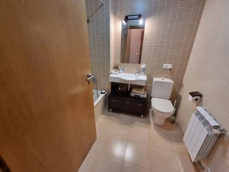 Baño de Piso en venta en Plasencia con Aire acondicionado, Calefacción y Terraza