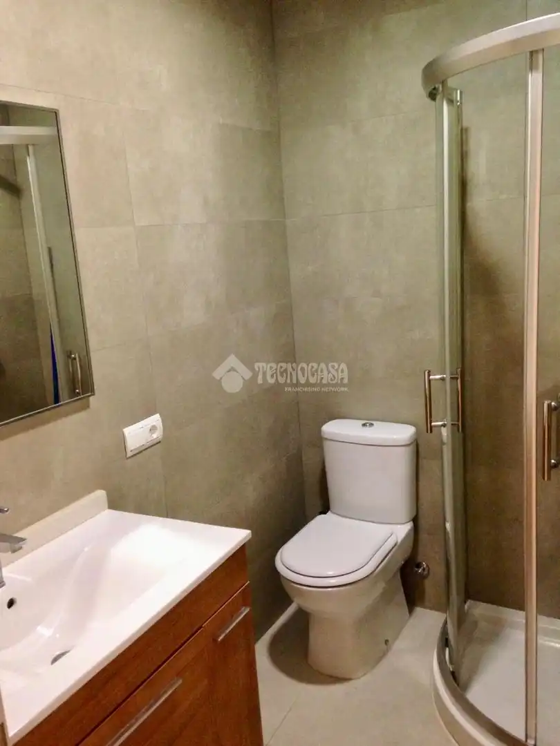 Baño de Piso de alquiler en Utrera con Aire acondicionado y Calefacción