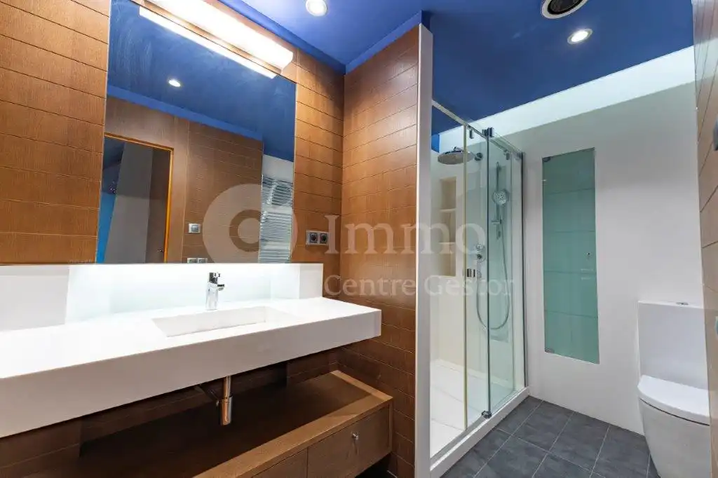 Baño de Dúplex en venta en Lleida con Aire acondicionado, Calefacción y Parquet