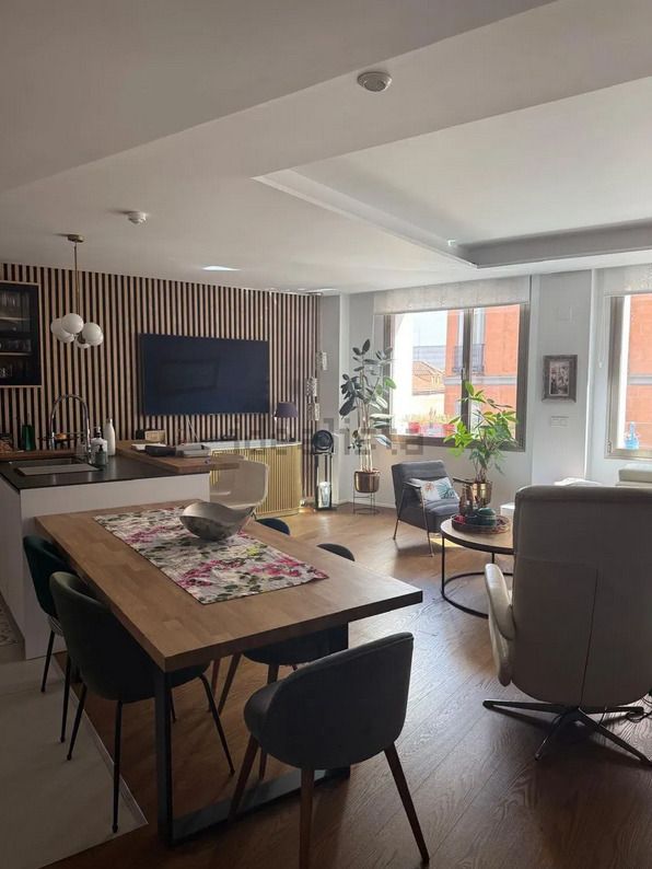 Sala de estar de Piso en venta en  Madrid Capital con Aire acondicionado, Calefacción y Parquet