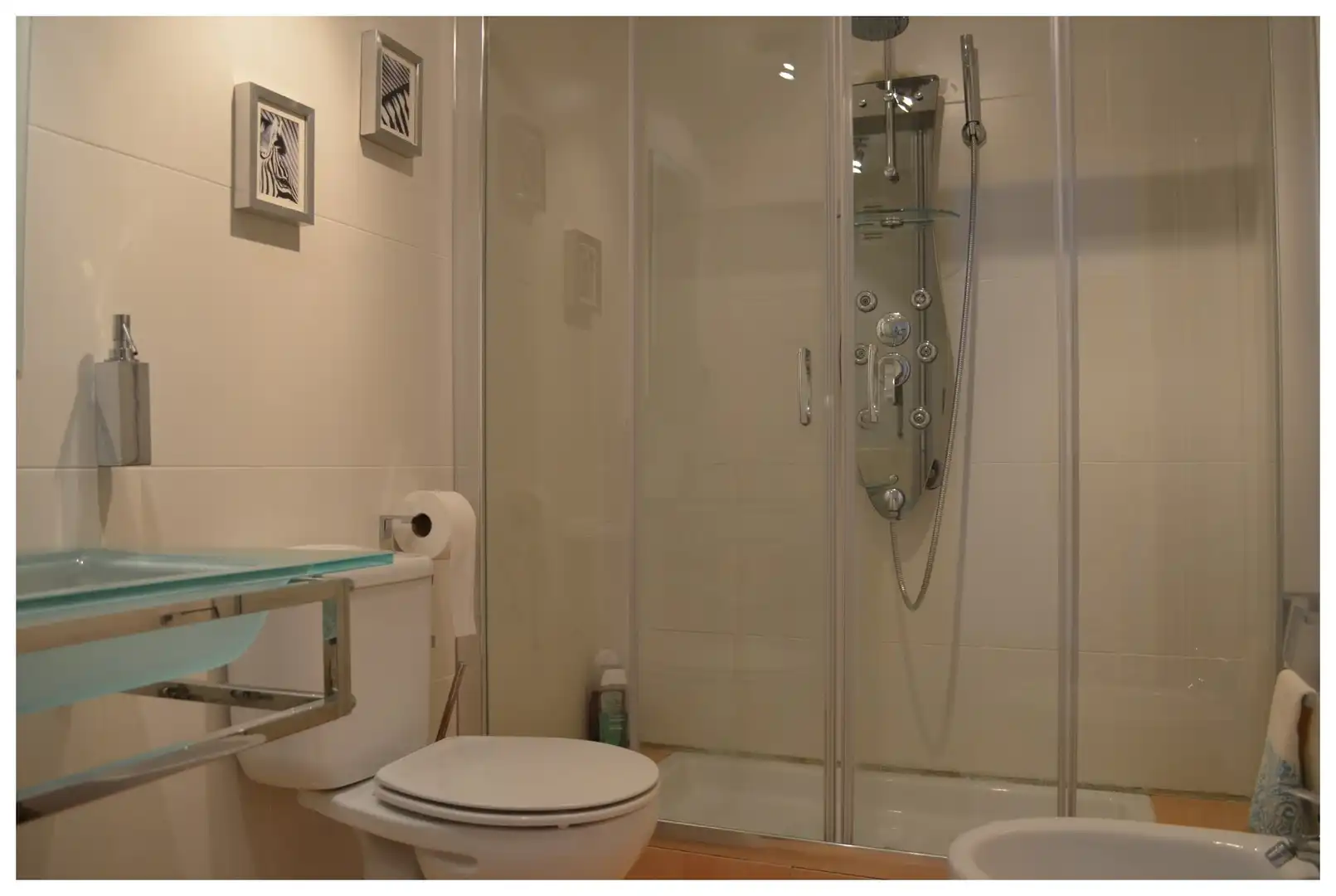 Bathroom of Flat for rent in Telde  with Furnished