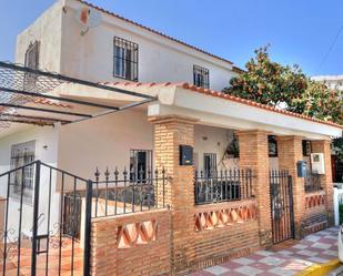Vista exterior de Finca rústica en venda en Iznate amb Moblat