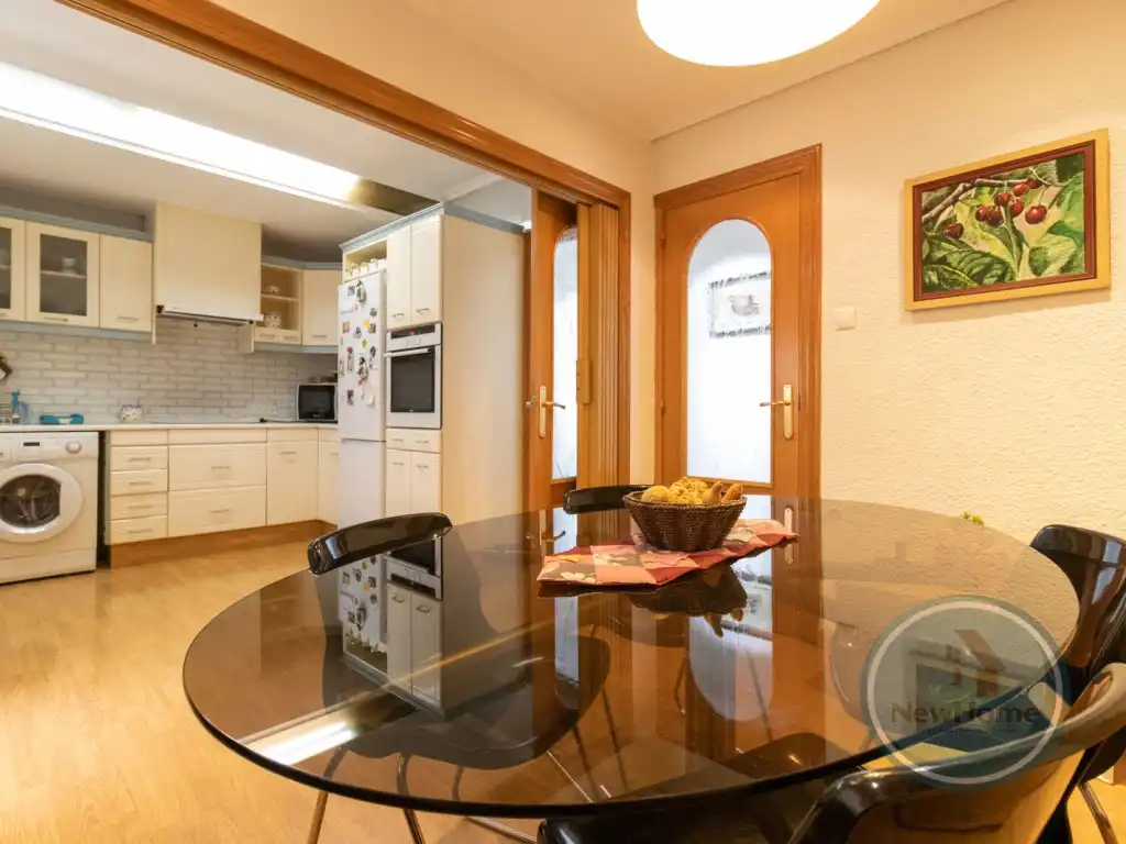 Kitchen of Flat for rent in Elche / Elx  with Air Conditioner and Balcony
