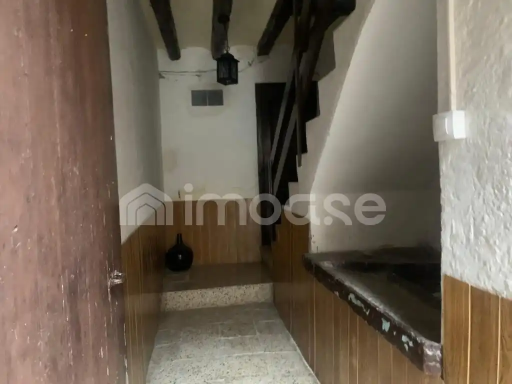 Casa adosada en venda en La Pobla de Lillet amb Calefacció, Moblat i Balcó