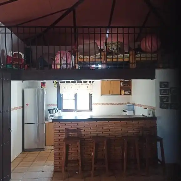 Cuina de Finca rústica en venda en Almodóvar del Río amb Aire condicionat, Piscina i Alarma