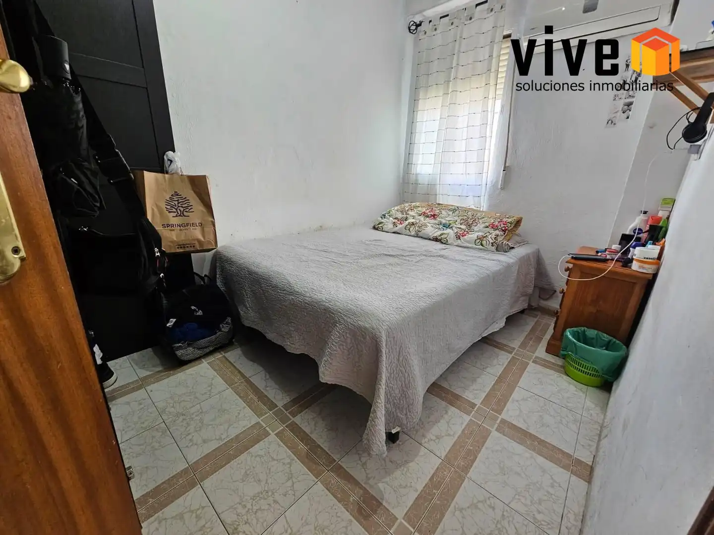 Bedroom of Flat for sale in Sevilla  with Air Conditioner and Heating