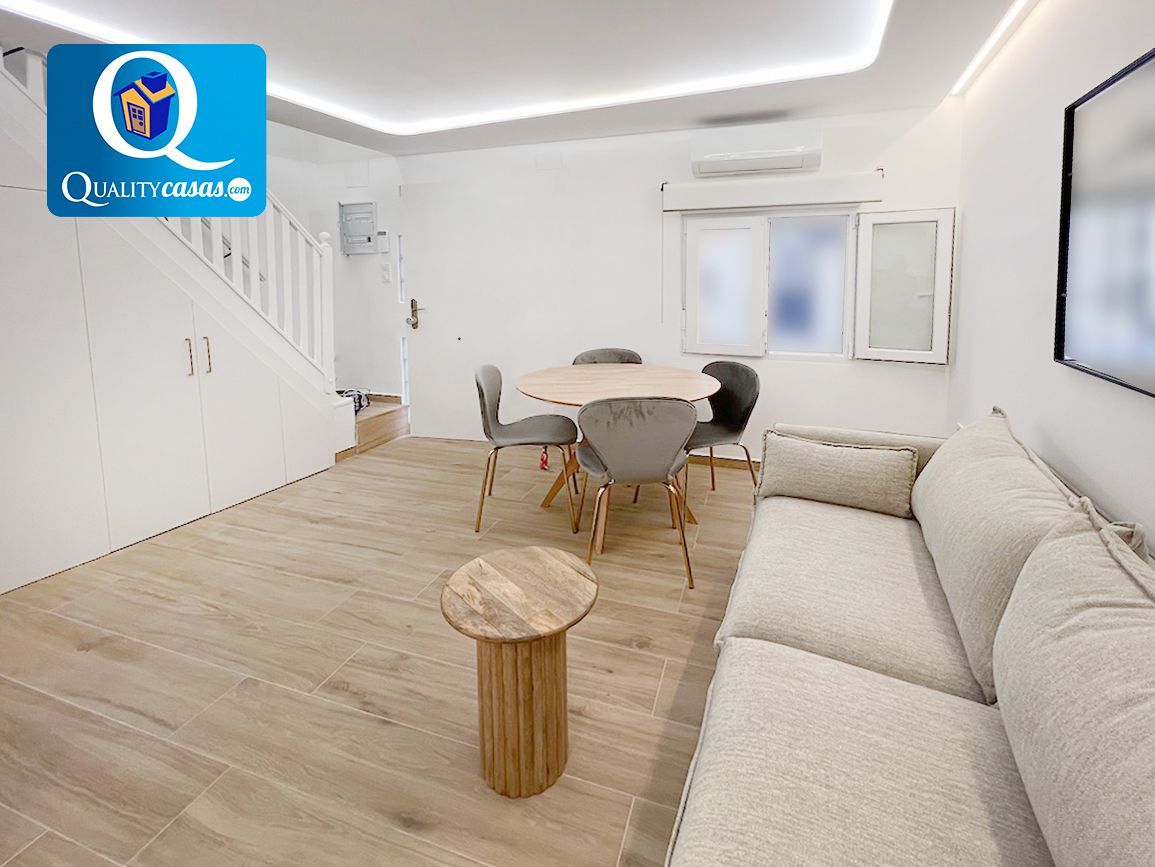 Living room of House or chalet for sale in Alicante / Alacant  with Air Conditioner and Heating