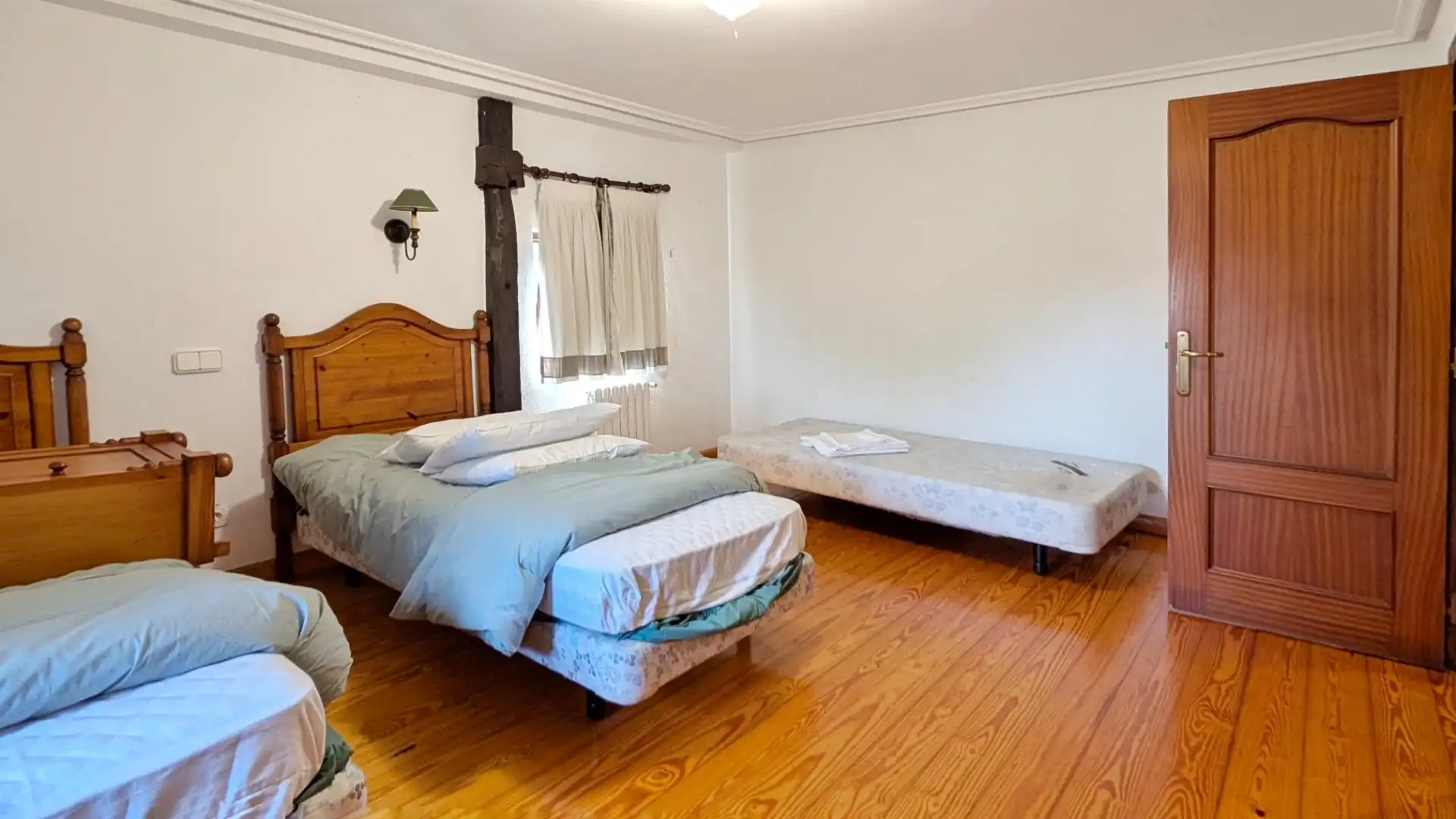 Bedroom of Houses for sale in Camargo  with Heating