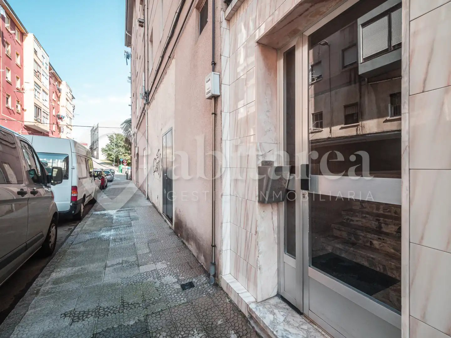 Vista exterior de Pis en venda en Santander amb Calefacció, Traster i Moblat