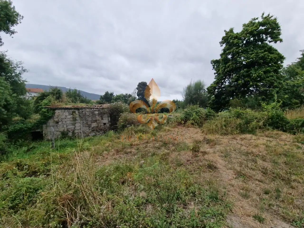 Country house zum Verkauf in Gondomar mit Privatgarten