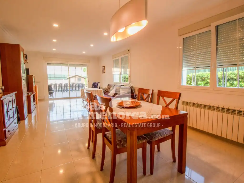 Menjador de Casa o xalet en venda en Maó - Mahón amb Aire condicionat, Jardí privat i Terrassa