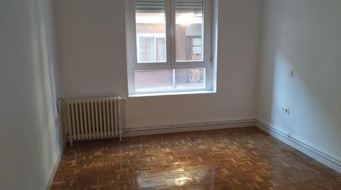 Foto 2 de Pis de lloguer a Calle Calle del Perú, 9, Campo Grande, Valladolid Capital