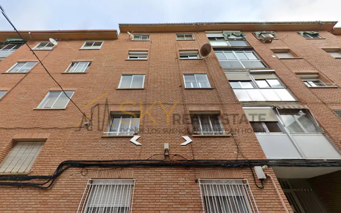 Vista exterior de Pis en venda en Guadalajara