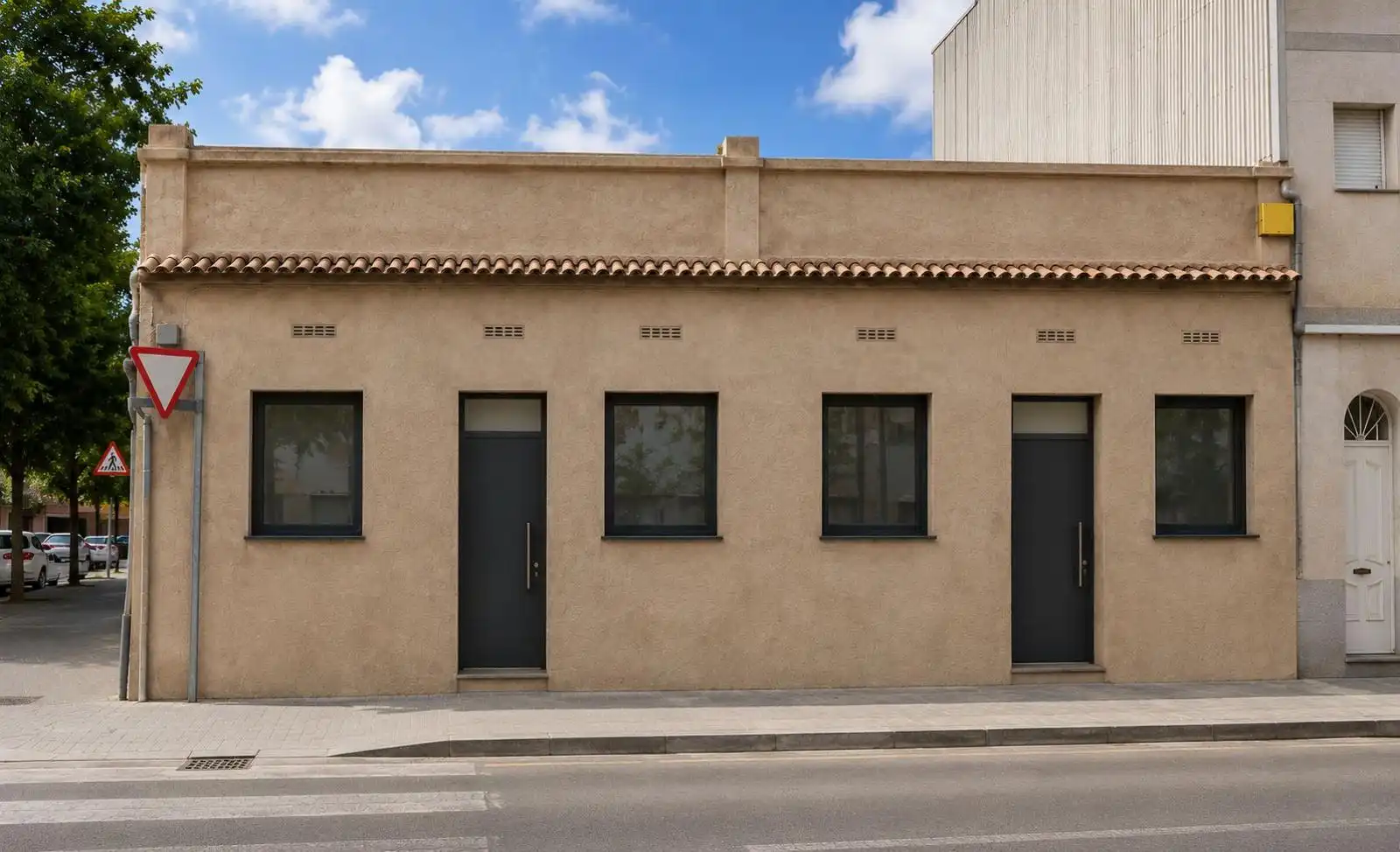 Casa pareada con jardín en venta en Carrer de Fernando Poo, imagen 3