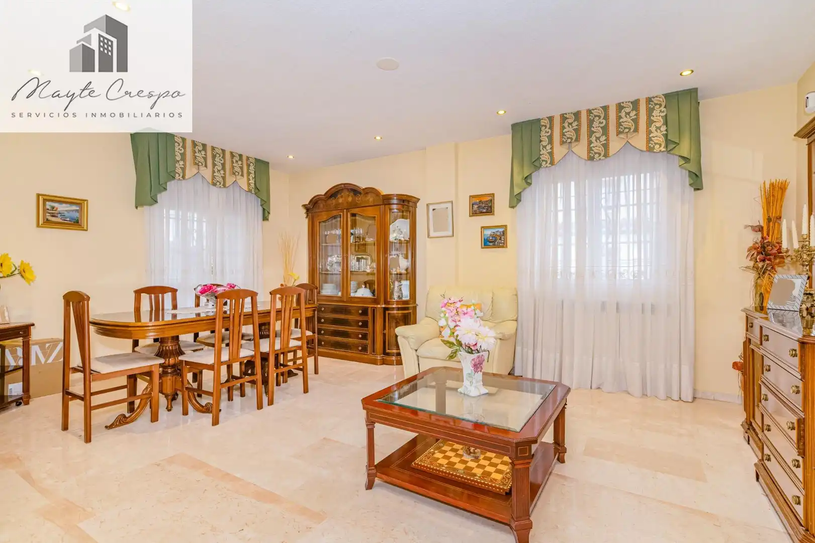 Casa pareada en venta en Calle BUERO VALLEJO 4, imagen 2