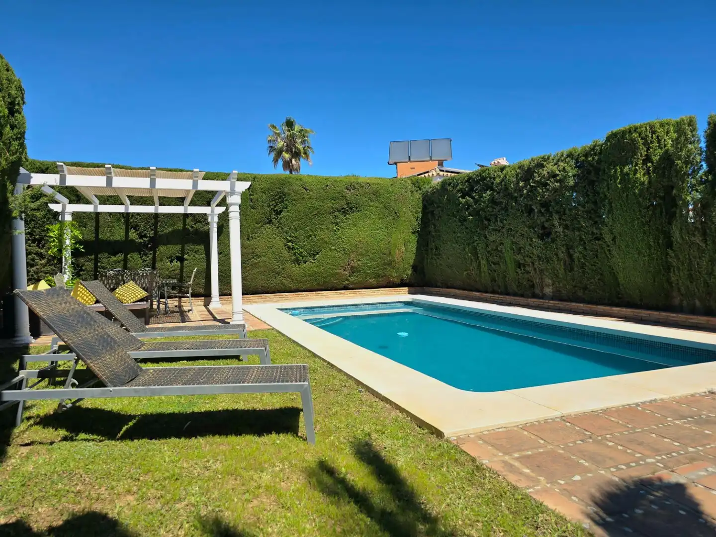 Swimming pool of Houses for sale in Benalmádena  with Air Conditioner, Heating and Private garden