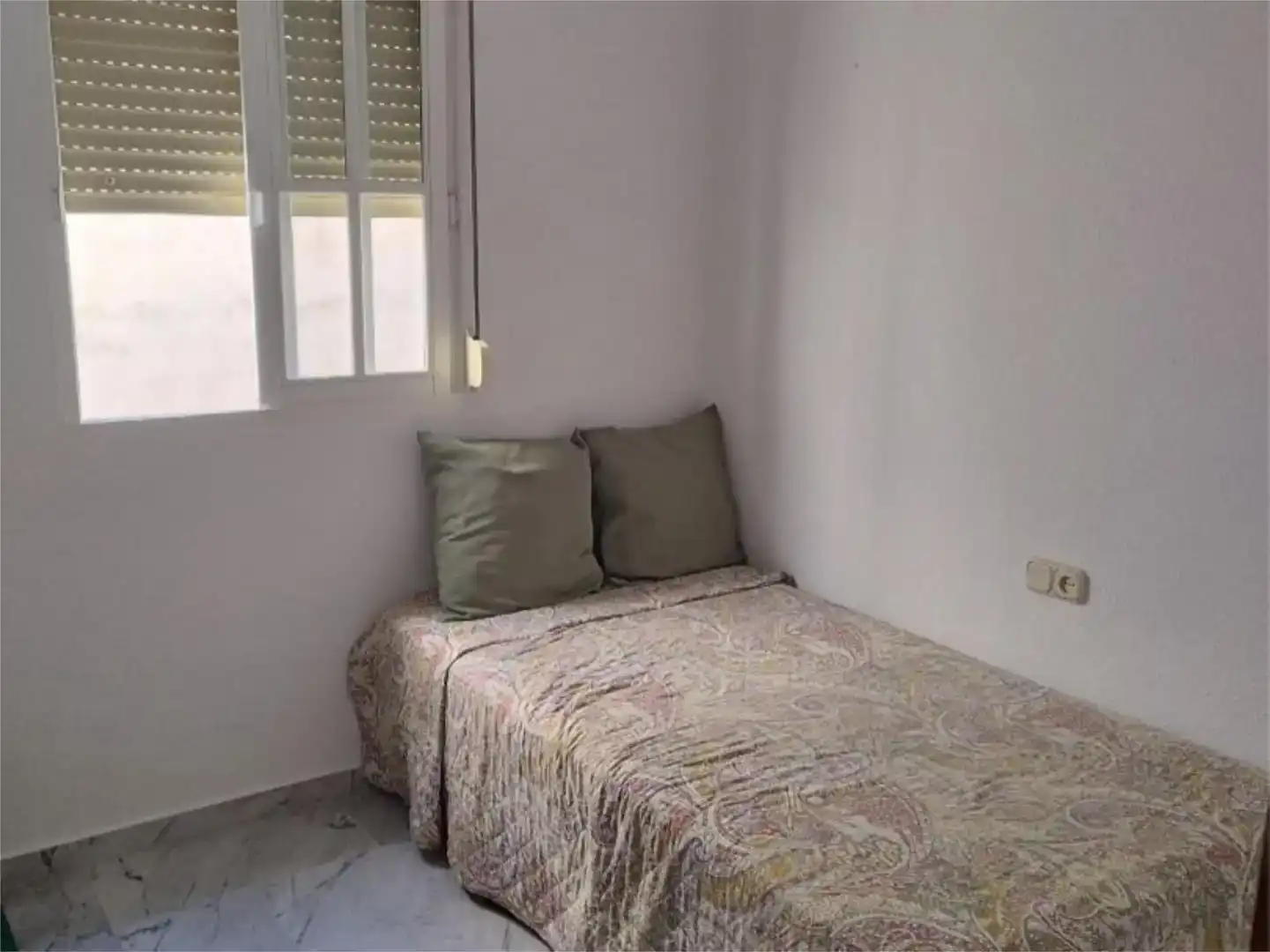 Habitación de Casa o chalet de alquiler en Puerto Real con Aire acondicionado y Amueblado