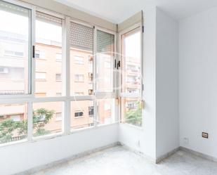 Bedroom of Flat to rent in  Valencia Capital  with Air Conditioner, Heating and Balcony