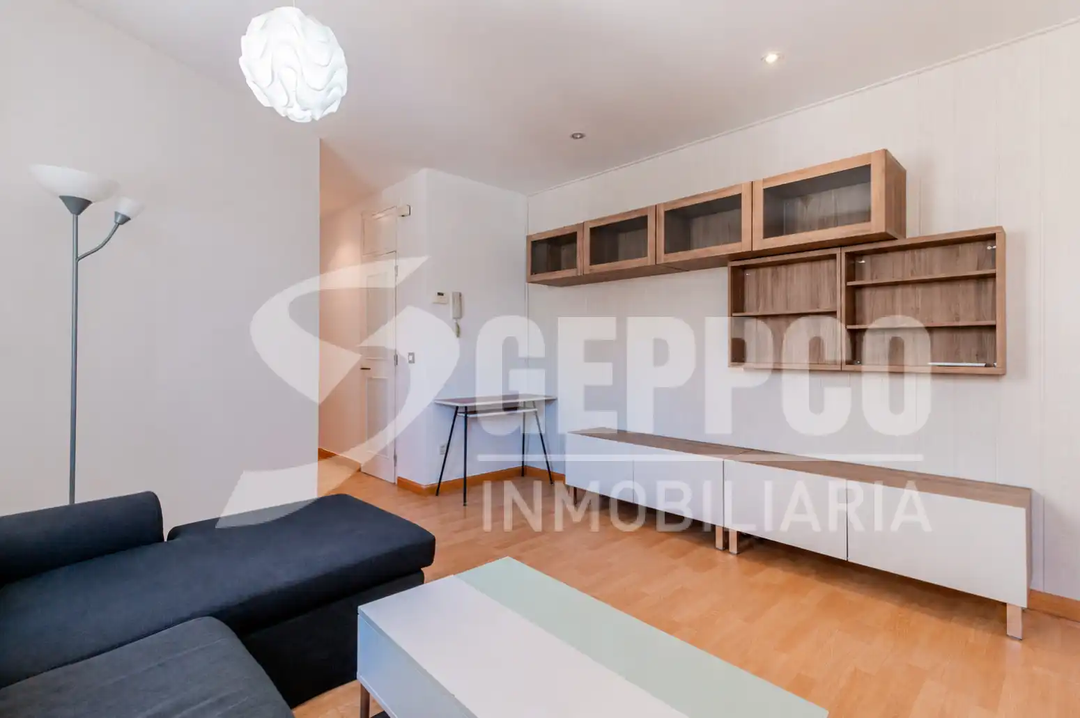 Sala d'estar de Pis en venda en Madrid amb Aire condicionat i Calefacció