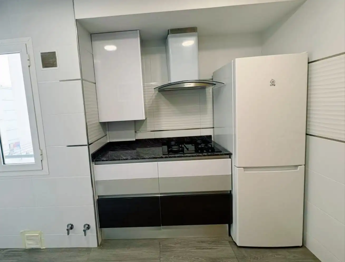Cuina de Pis en venda en Cullera amb Terrassa i Moblat