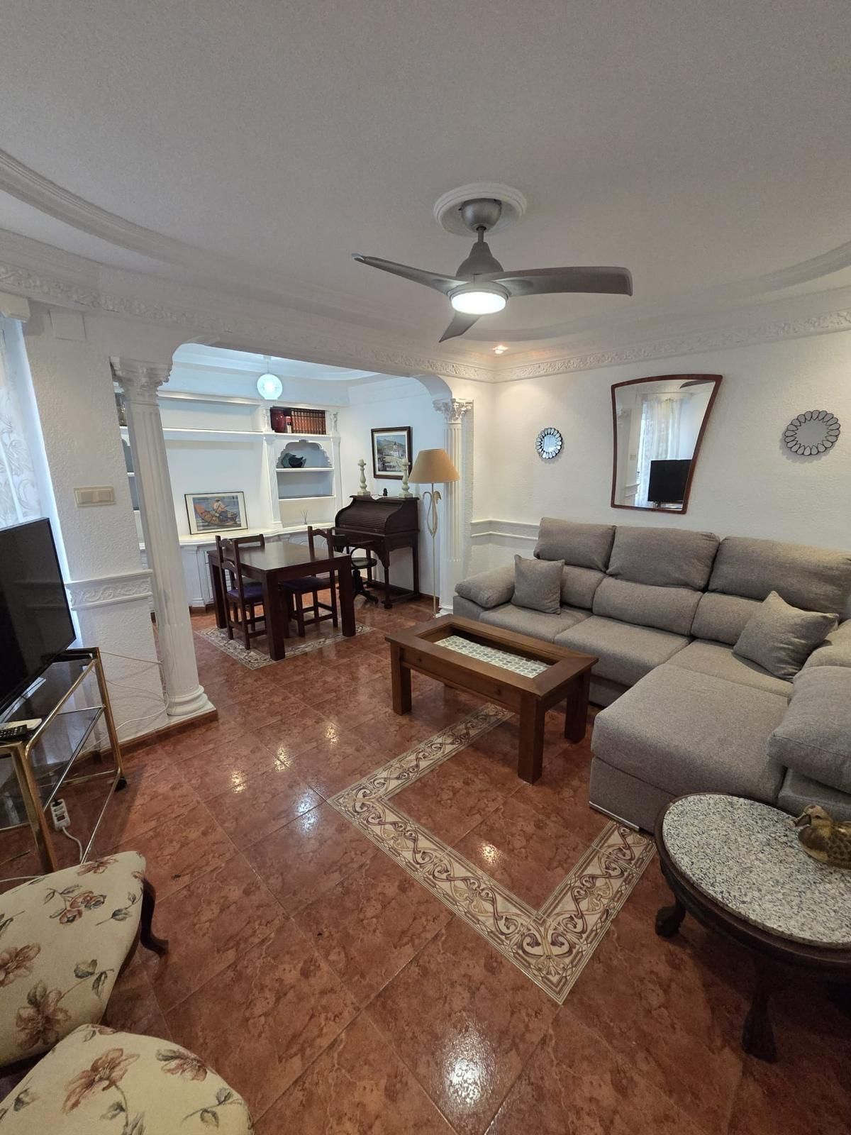 Flat for sale in Calle  Luis Ponce de León, 17, Huerta de la Reina - Trassierra
