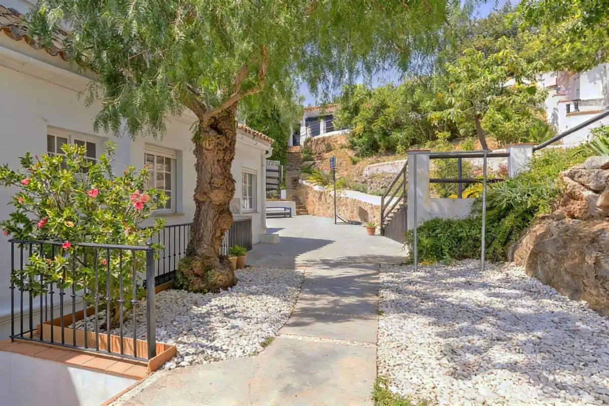 Exterior view of Houses for sale in Ojén  with Air Conditioner, Private garden and Swimming Pool