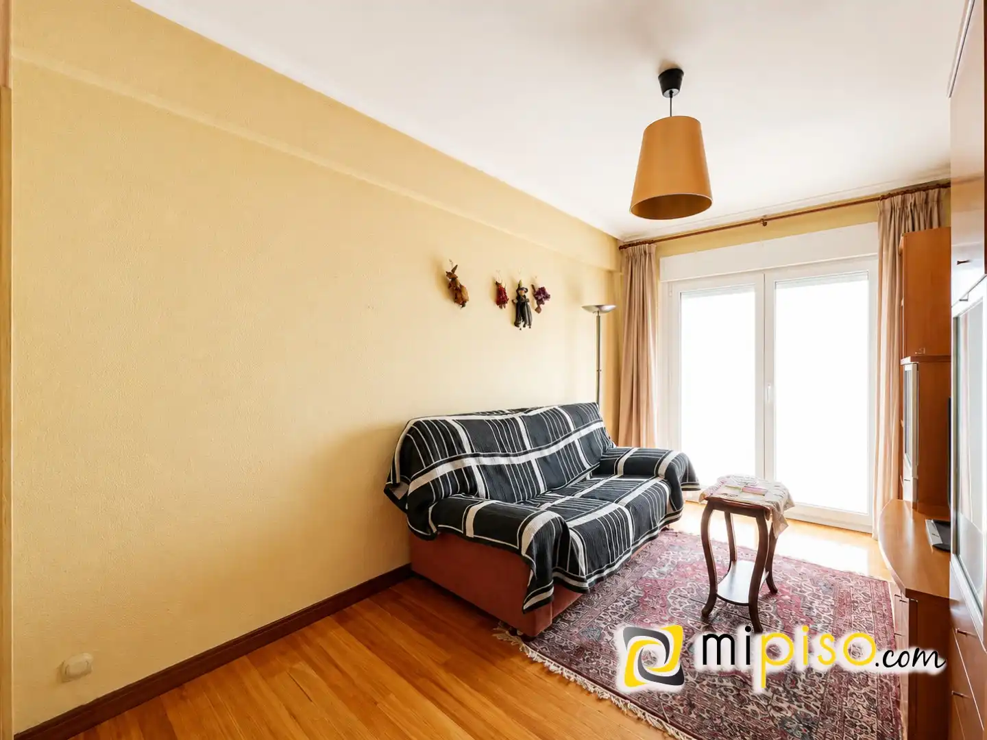 Wohnzimmer von Wohnung zum Verkauf in Laredo mit Balkon