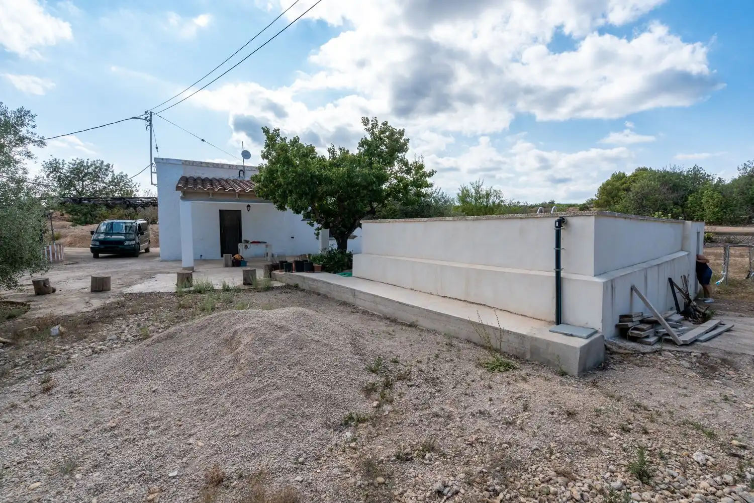 Vista exterior de Casa o xalet en venda en Tortosa amb Traster, Piscina i Moblat