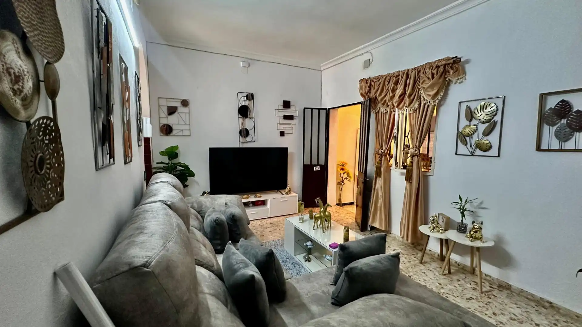 Living room of Houses for sale in Bormujos  with Air Conditioner, Terrace and Storage room