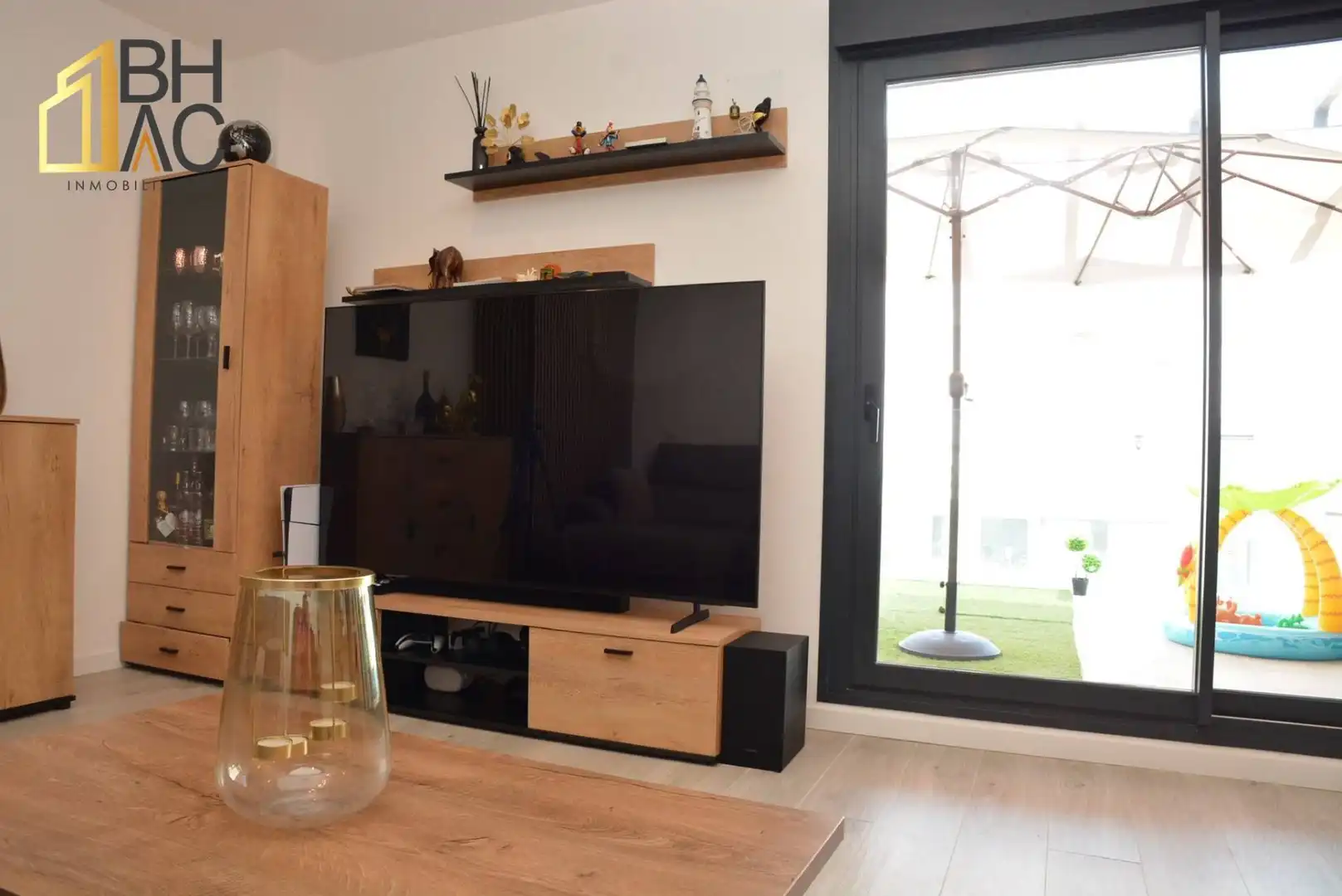 Sala d'estar de Àtic en venda en Alcalá de Henares amb Aire condicionat, Calefacció i Terrassa