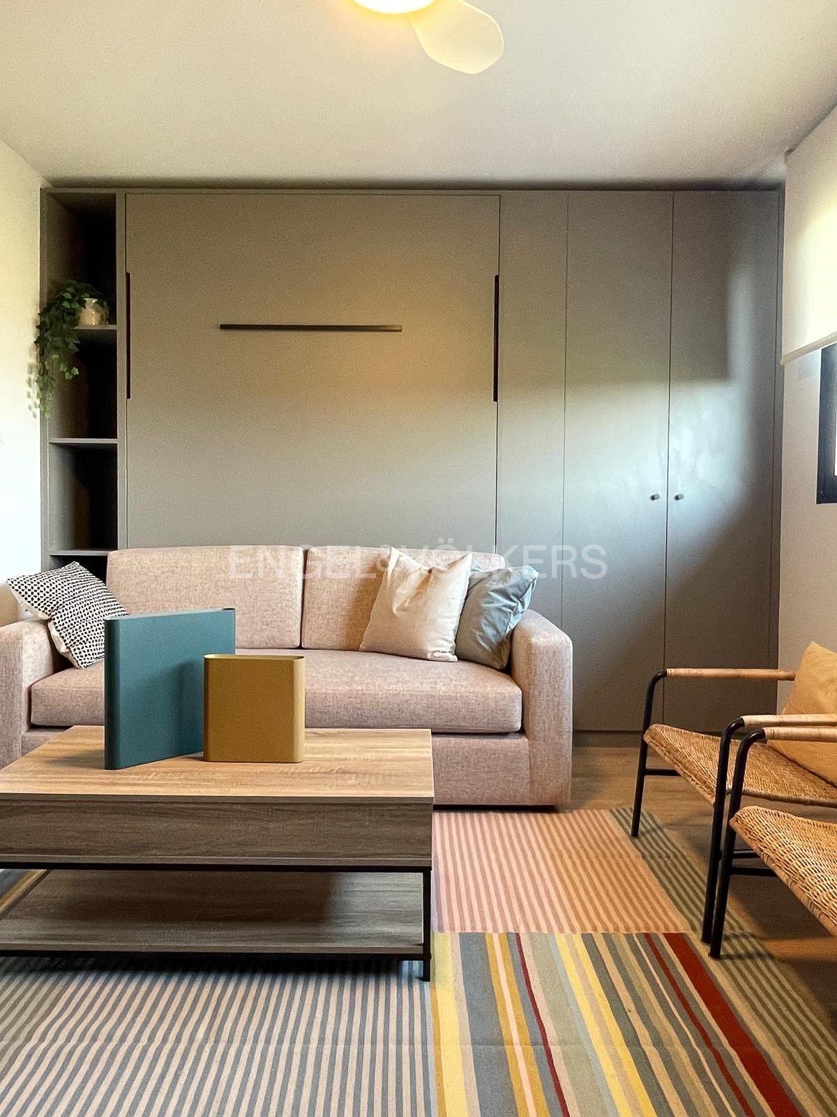 Living room of Apartment to rent in  Madrid Capital  with Air Conditioner, Heating and Parquet flooring