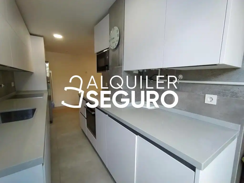 Kitchen of Flat for rent in Madrid  with Heating