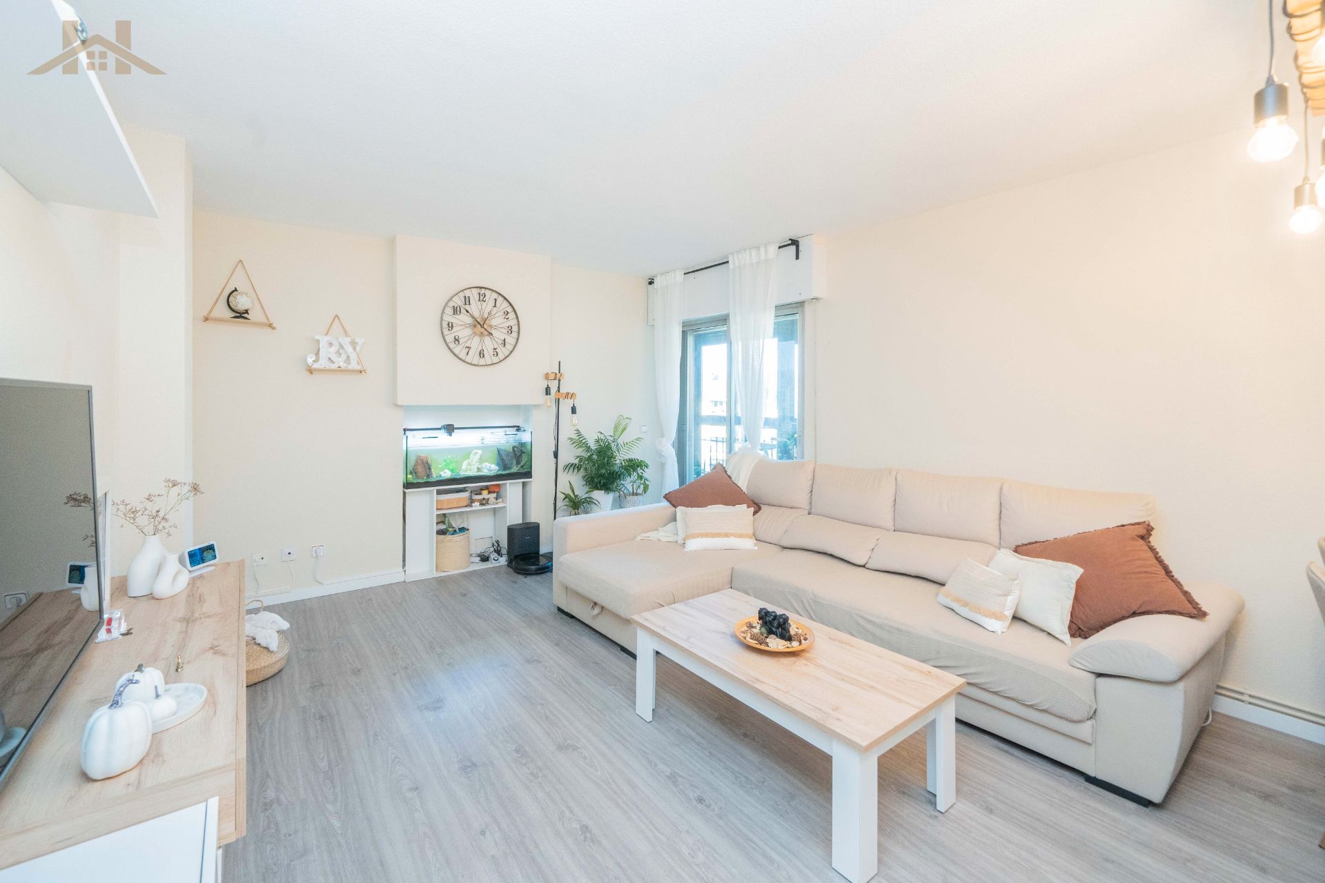 Sala d'estar de Pis en venda en Collado Villalba amb Calefacció, Terrassa i Traster