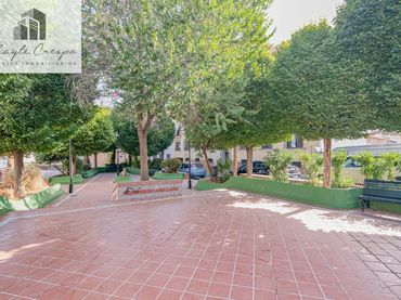 Rez-de-chaussée avec ascenseur à vendre à La Zubia Ciudad