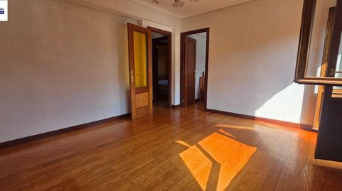 Foto 4 de Casa adosada en venda a Barrio Casuso, Bárcena de Cicero, Cantabria