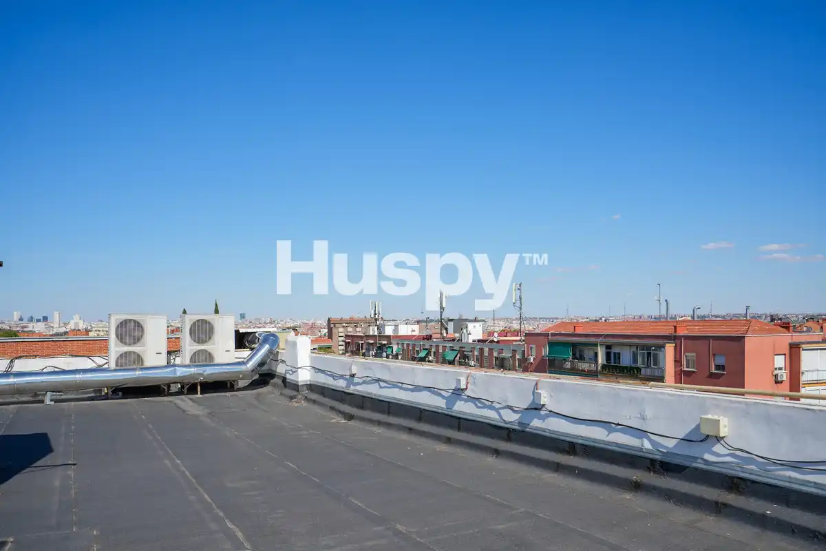 Vista exterior de Piso en venta en Madrid con Aire acondicionado y Calefacción
