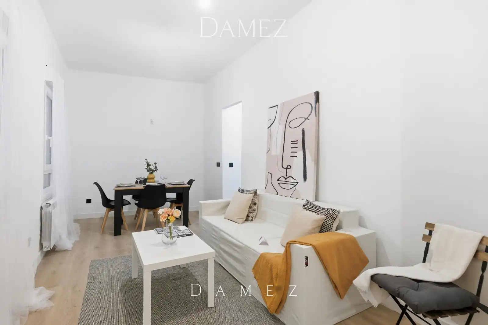 Sala de estar de Piso en venta en  Madrid Capital con Aire acondicionado, Calefacción y Alarma