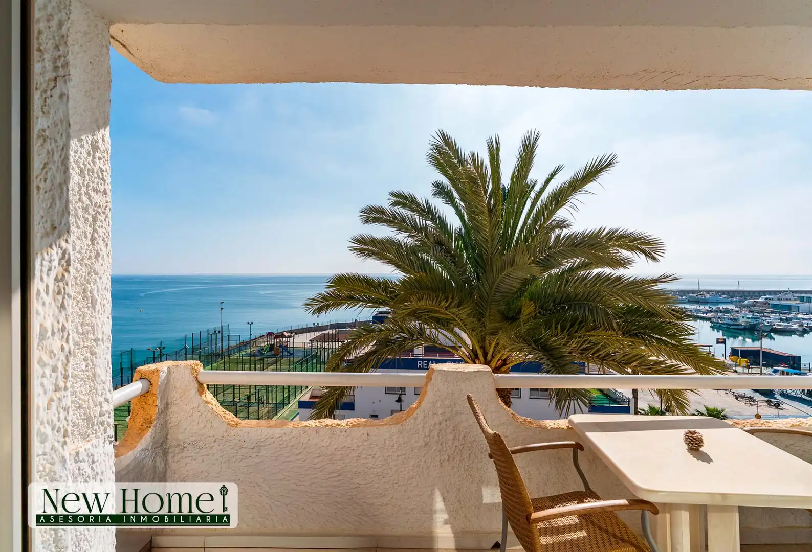Bedroom of Flat for sale in Roquetas de Mar  with Terrace and Furnished