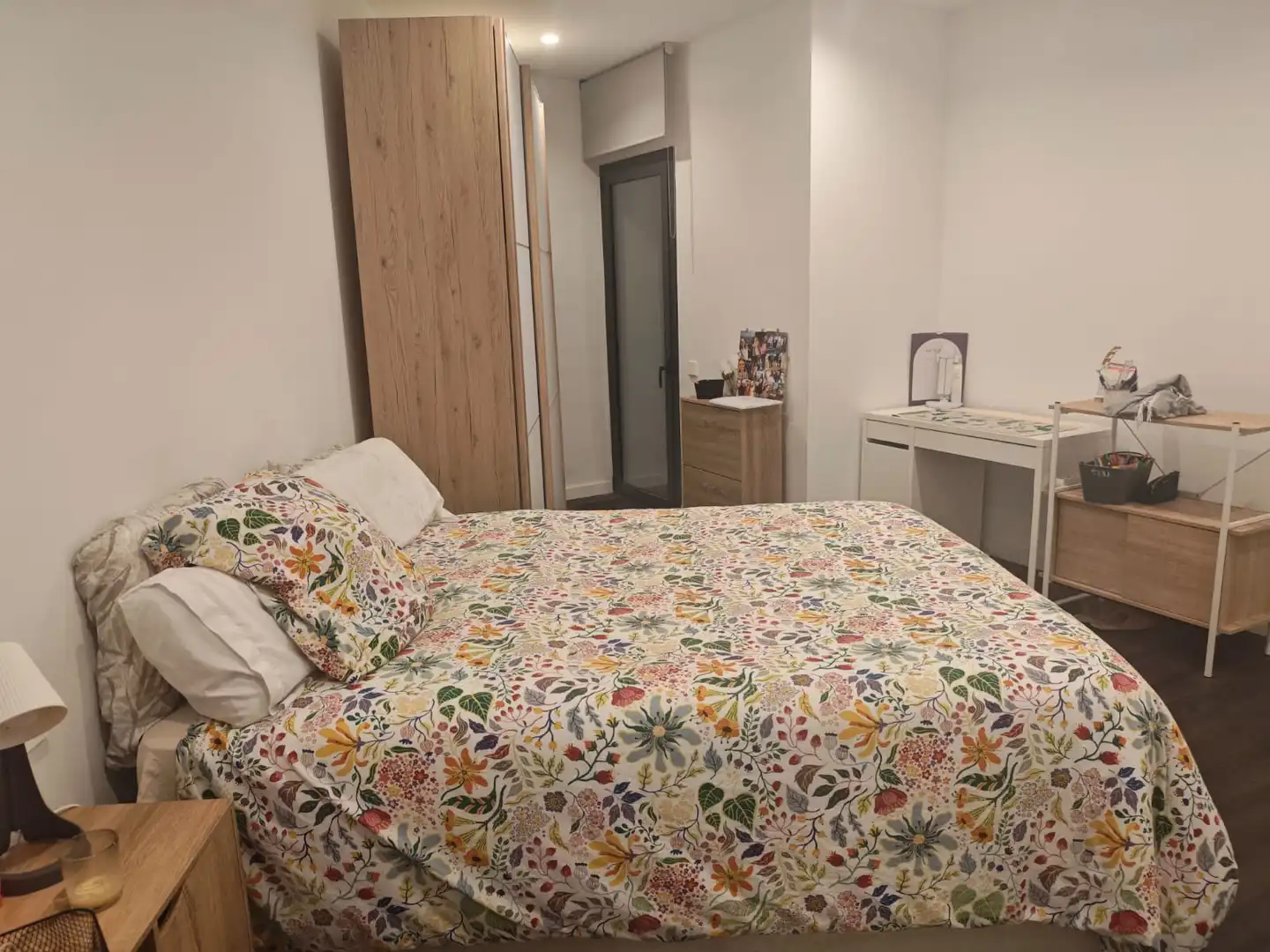 Schlafzimmer von Erdgeschoss zur Miete in Cornellà de Llobregat mit Klimaanlage, Heizung und Möbliert