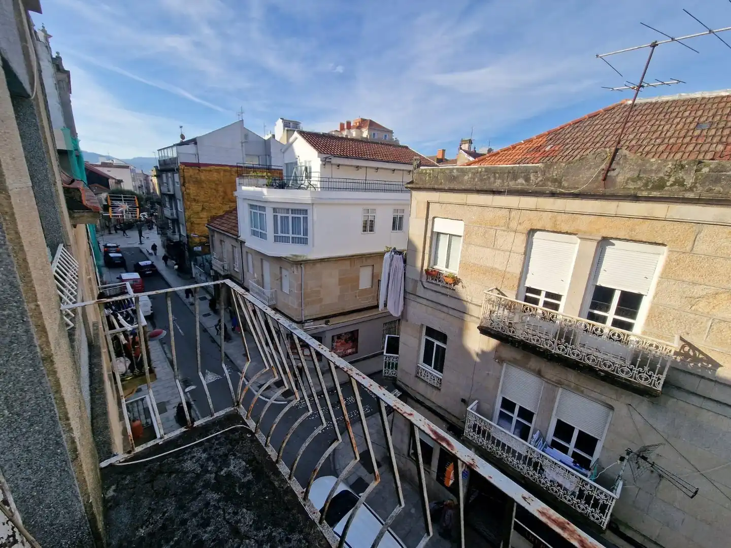 Vista exterior de Edificio en venta en Vigo 