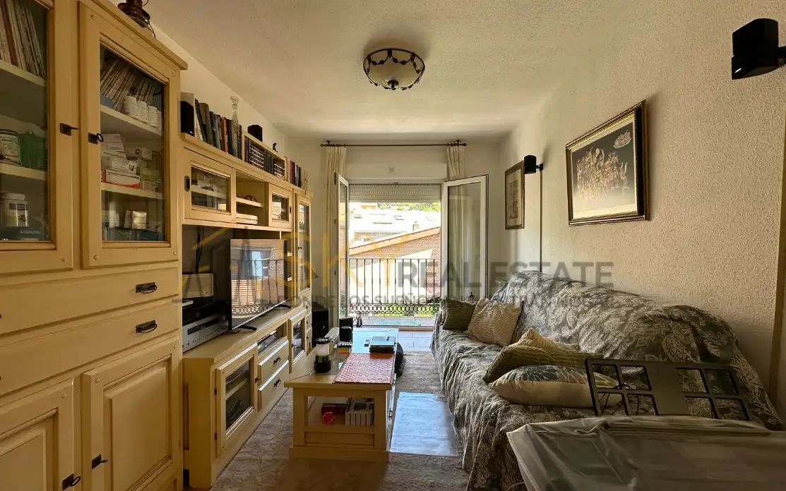 Sala de estar de Piso en venta en Becerril de la Sierra con Terraza y Amueblado