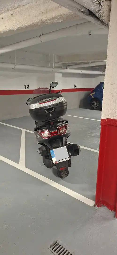 Außenansicht von Garage zum Verkauf in Tarragona